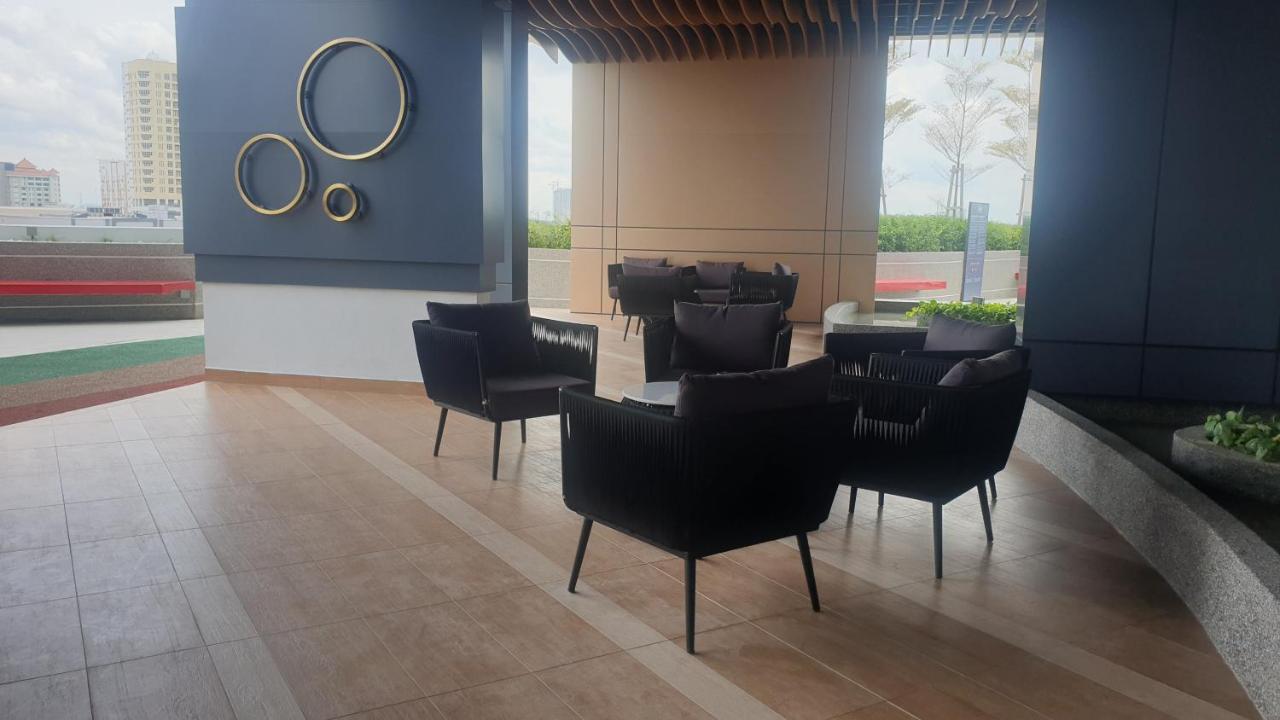 Prestige Troika Luxury Stay Kota Bahru Luaran gambar