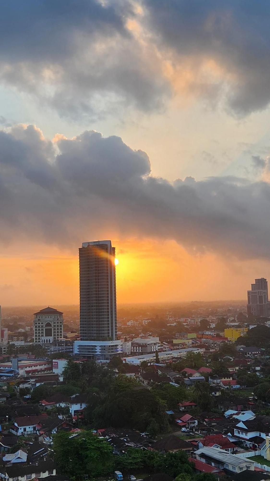 Prestige Troika Luxury Stay Kota Bahru Luaran gambar